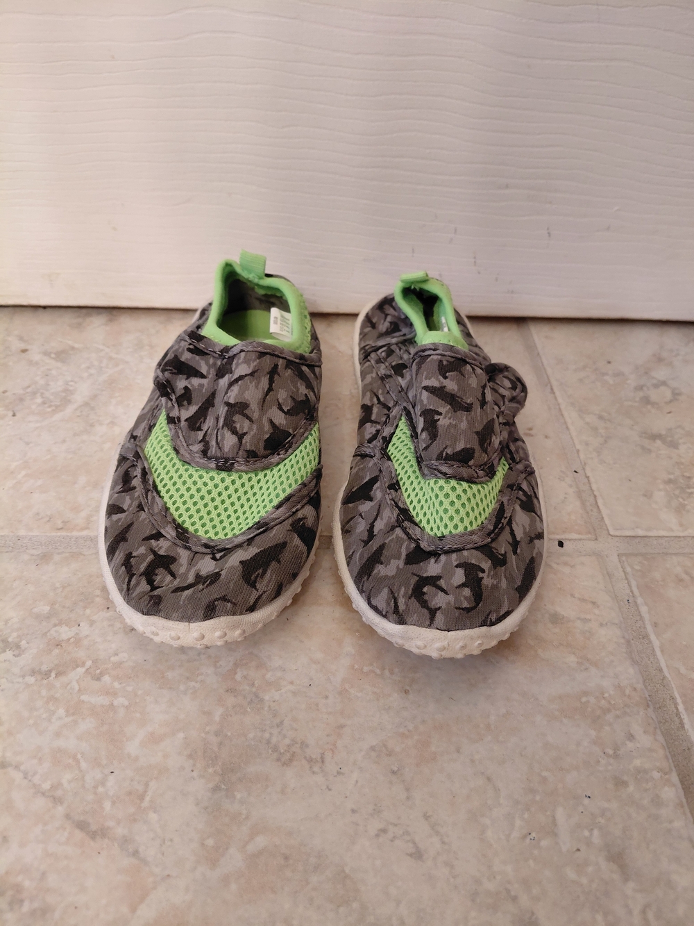 Athietech Kids Slip-On Sneakers in Gray and Lime Green